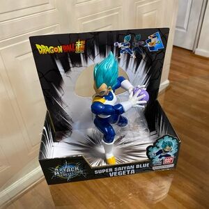 Dragon Ball Super Attack Collection Super Saiyan Blue Vegeta Figure